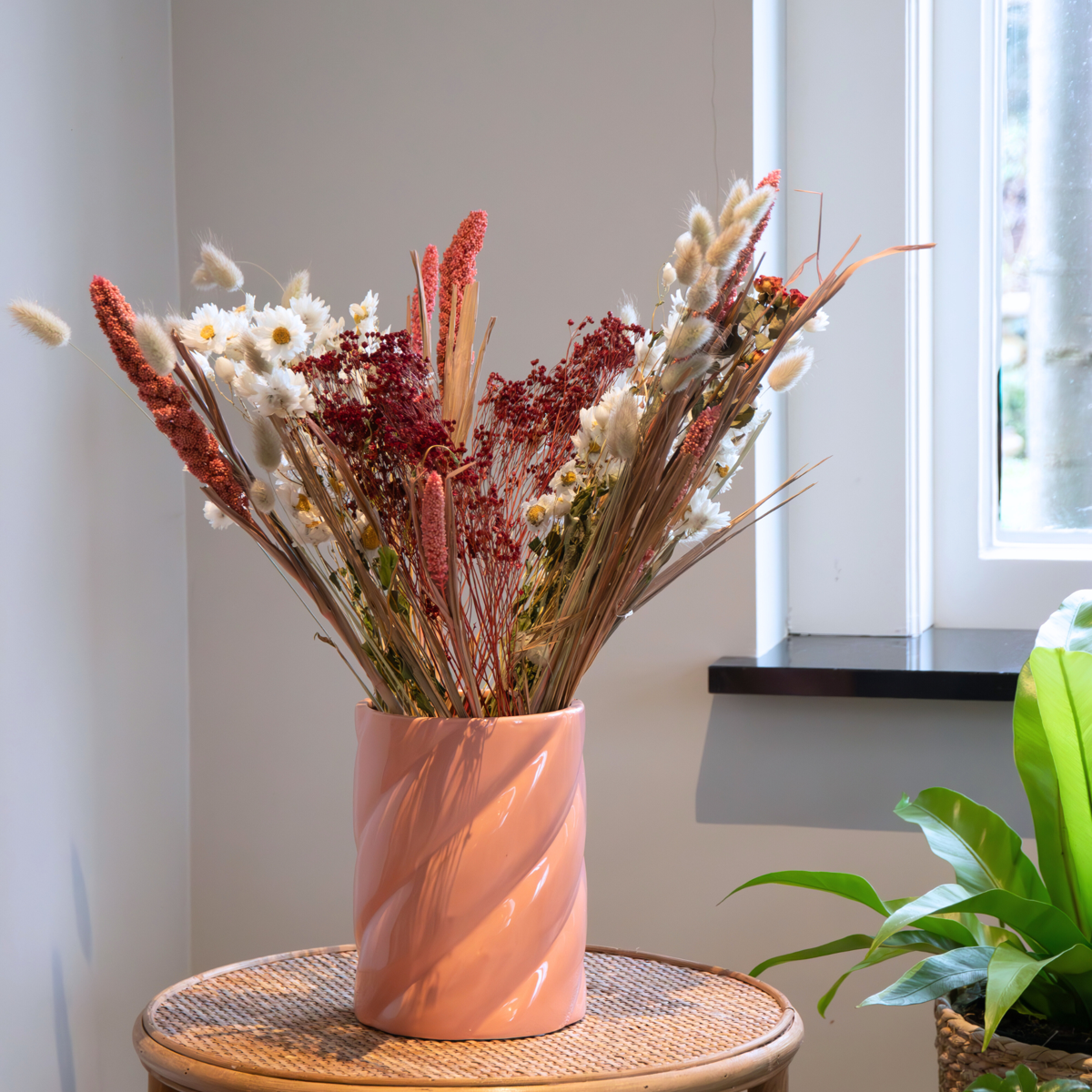 Dried Flowers Blumenstrauß 'Lady In Red' - Getrocknete Blumen - Höhe 55Cm