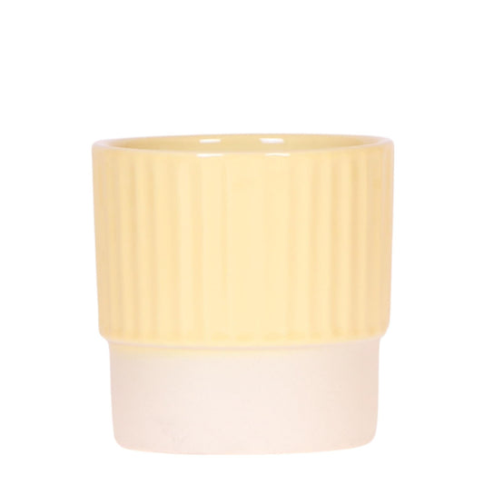Butter Dekotopf Yellow – Floral Blush Kollektion – Pastellgelber Blumentopf mit glänzendem Oberteil & matter Basis – Kleine Pflanzgefäß mit feiner Rillenstruktur – Für Innenräume & dekorative Akzente