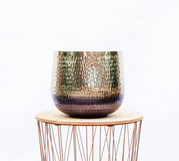 Pflanztopf Jenna Gold – Blumentopf 46x38cm – Moderner Pflanzkübel in Gold-Optik – Dekorativer Übertopf für große Pflanzen – Stilvoller Pflanztopf für Wohnzimmer, Balkon & Terrasse