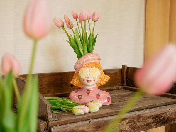 Vase Girl Strawberry – Pink Tontopf – ↑24 cm – Verspielte Deko-Vase – Für Blumen & Wohnraum – Charmantes Design