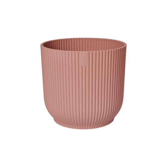 Pflanztopf Vibes Fold – Rosa – D22cm x H20cm – Moderner Blumentopf mit Rillenstruktur – Mit Wasserablauf – Dekorativer Übertopf aus Kunststoff für Zimmerpflanzen – Für Wohnzimmer & Büro