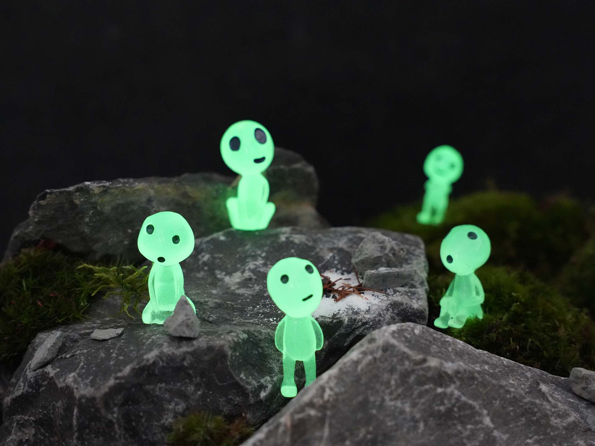 Glow In The Dark Planthero’s - 10Pcs - 3Cm 