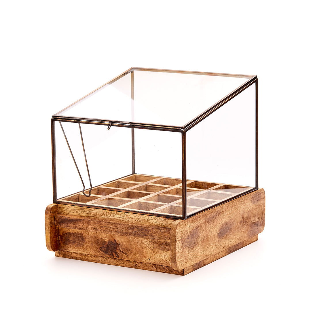 Hochwertiges Anzuchthaus mit 16 Fächern 