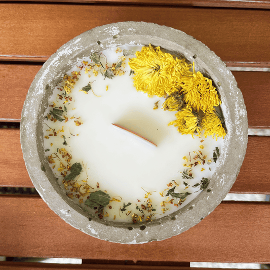 Limitierte Einzelstücke: Outdoor Citronella-Betonkerze „Mugge Schreck“ – Handgemachter Insektenschutz aus dem Südschwarzwald 