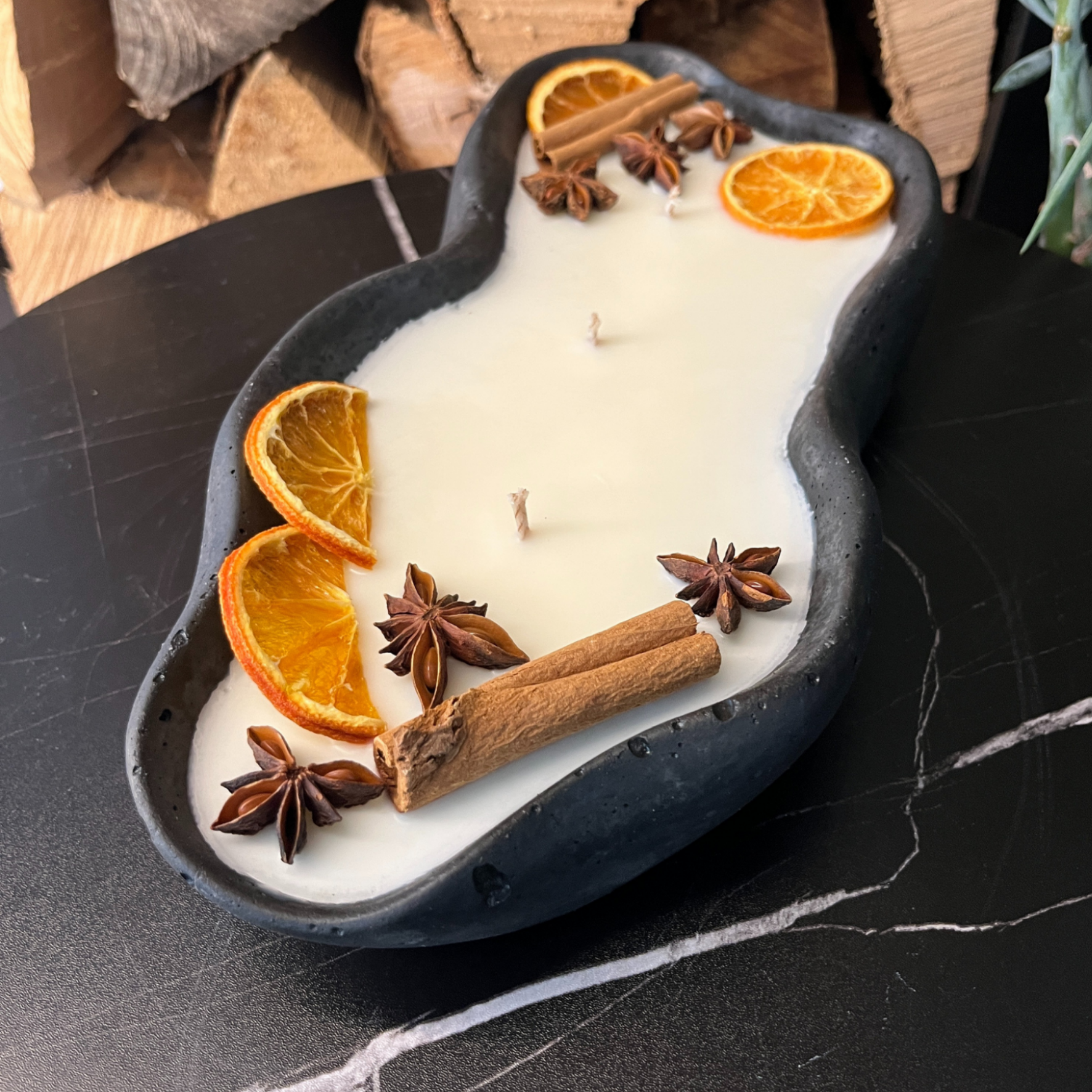 Handgemachte Betonduftkerze "Wave: Grey or Black" Bio Sojawachs mit Vanilla Toffee Duft - Betondekoration - Betonaccessoires oder Betondeko für Zuhause 