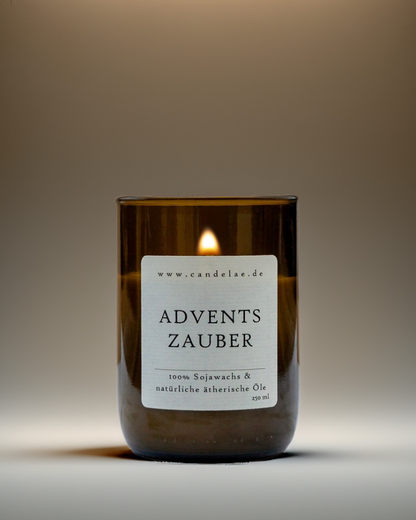 Adventszauber Duftkerze – Handgefertigte Sojawachskerze – 250g – Winterlicher Duft mit Blutorange Zimt & Lavendel – Nachhaltige Kerze im Upcycling-Glas