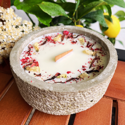 Outdoor Citronella-Betonkerzenset  „Grey - Mugge Schreck“ – Handgemachter Insektenschutz aus dem Südschwarzwald mit Blütenverzierung  3x Betonkerzen im Set 