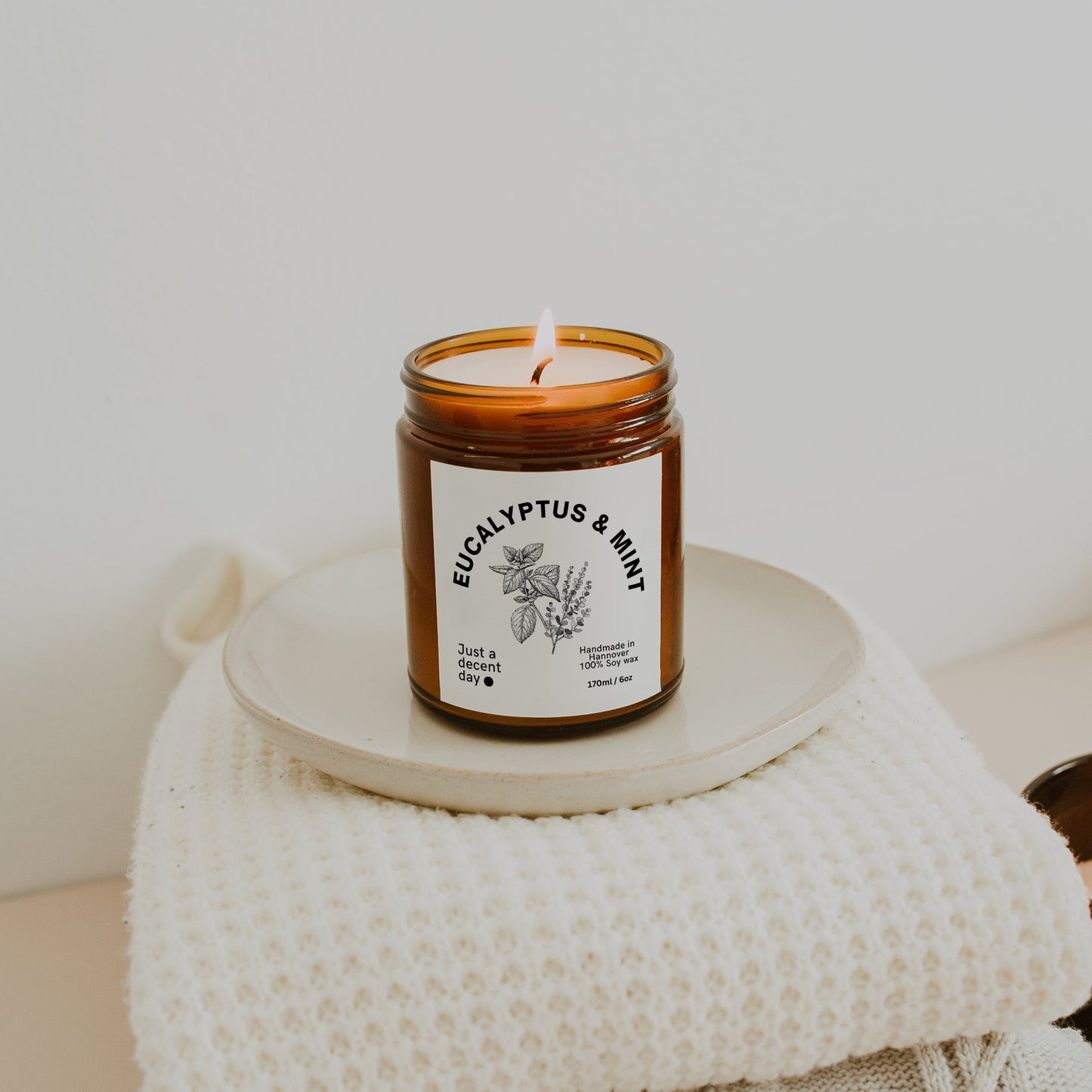 Duftkerze Eucalyptus & Mint – Gardening Collection – 170ml Sojawachs – Frischer Gartenduft mit Eukalyptus Minze & Hölzern – Aromakerze im Glas