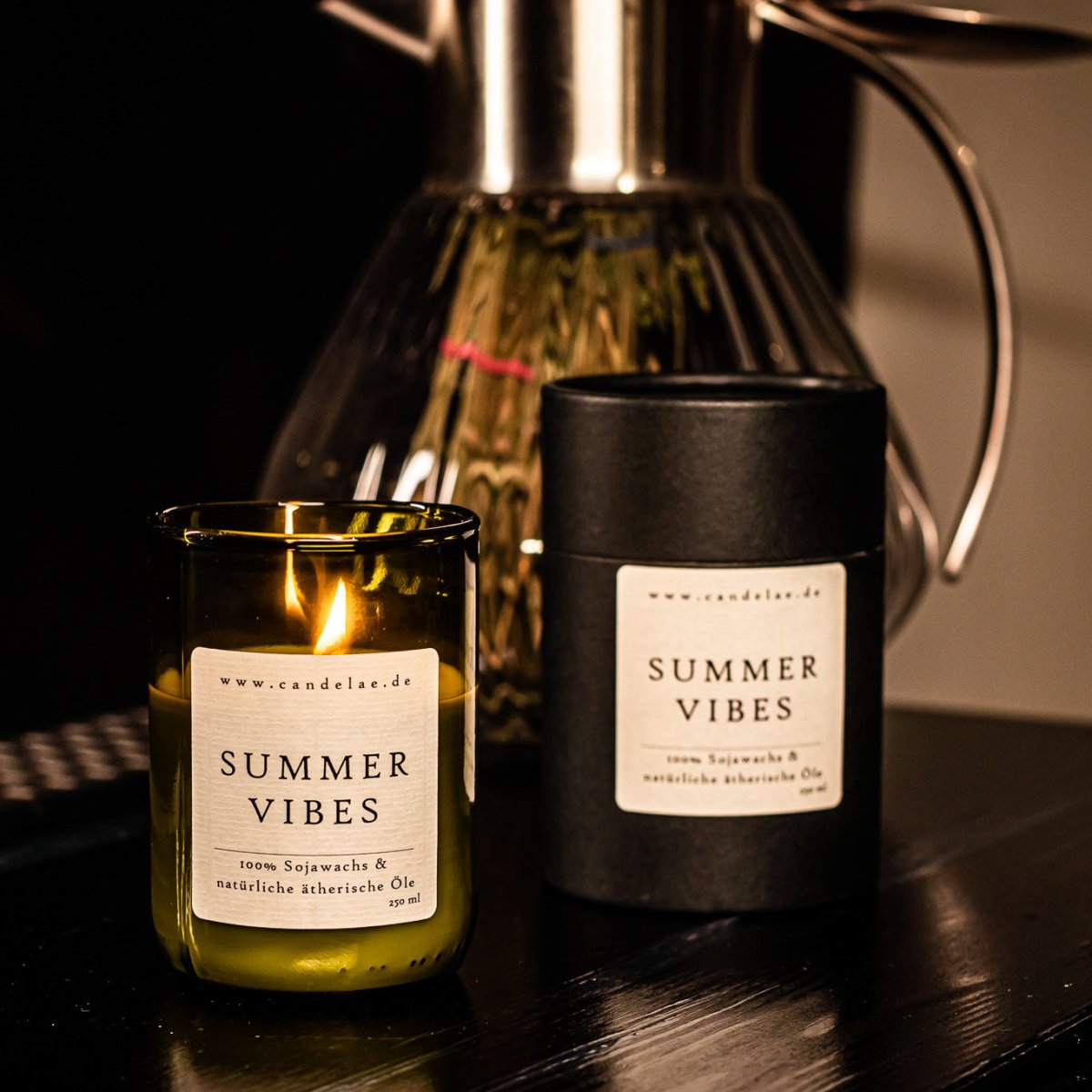 Summer Vibes Duftkerze – Handgefertigte Sojawachskerze – 250ml – Sommerlich frischer Duft mit Orange Eukalyptus & Wacholder – Nachhaltige Kerze im Upcycling-Weinglas