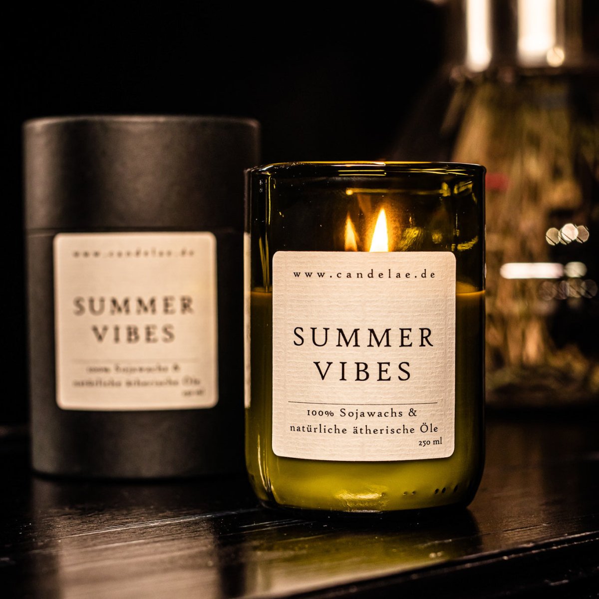Summer Vibes Duftkerze – Handgefertigte Sojawachskerze – 250ml – Sommerlich frischer Duft mit Orange Eukalyptus & Wacholder – Nachhaltige Kerze im Upcycling-Weinglas