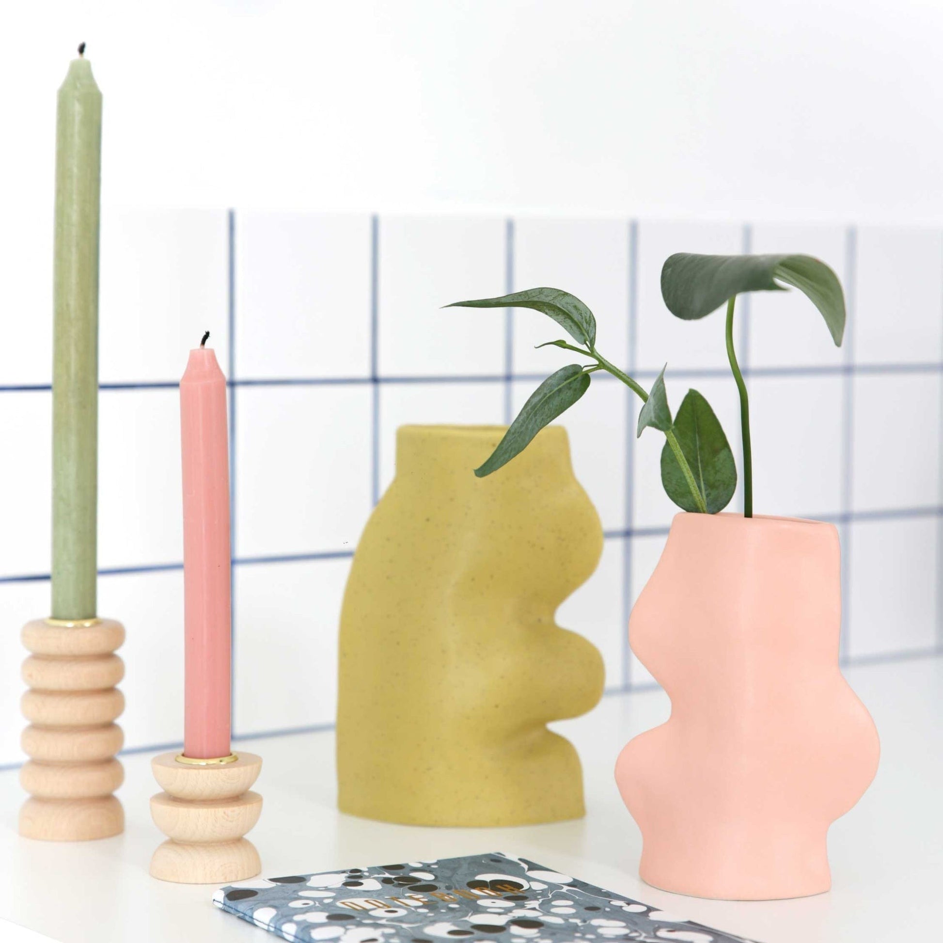 Fluxo Ceramic Vase Medium - Pink 