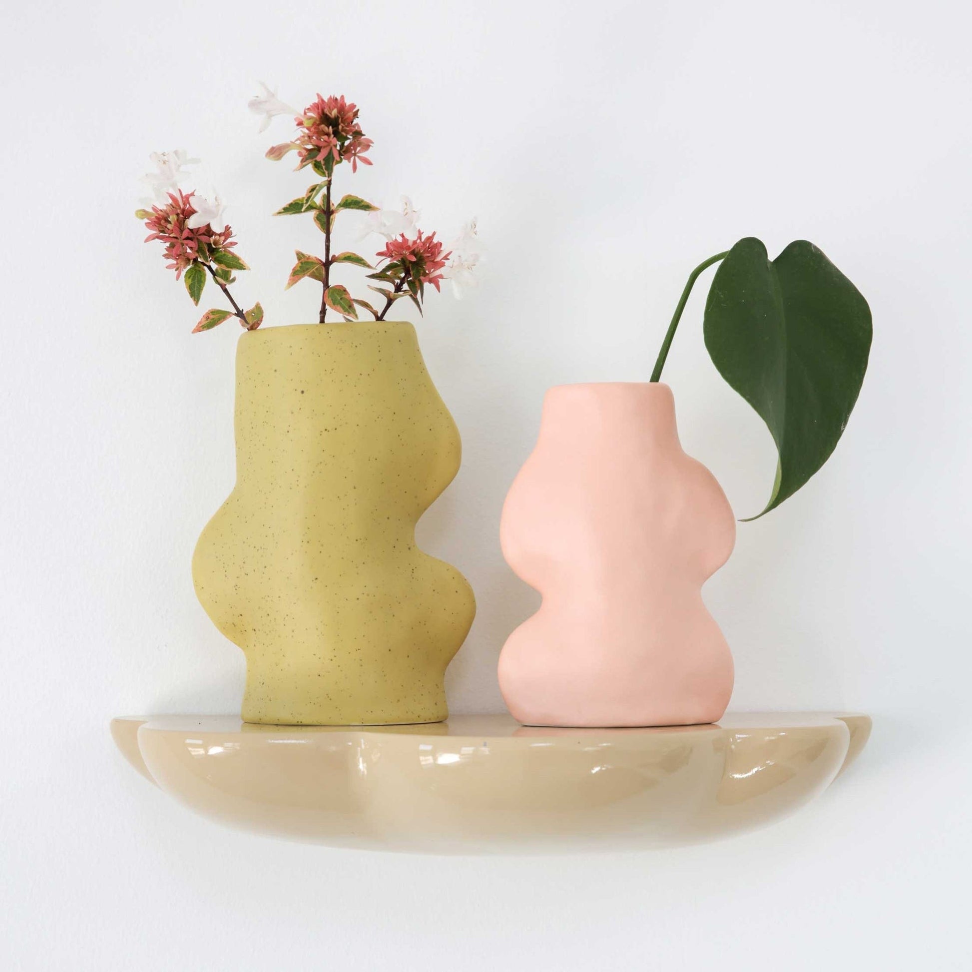 Fluxo Ceramic Vase Medium - Pistachio 
