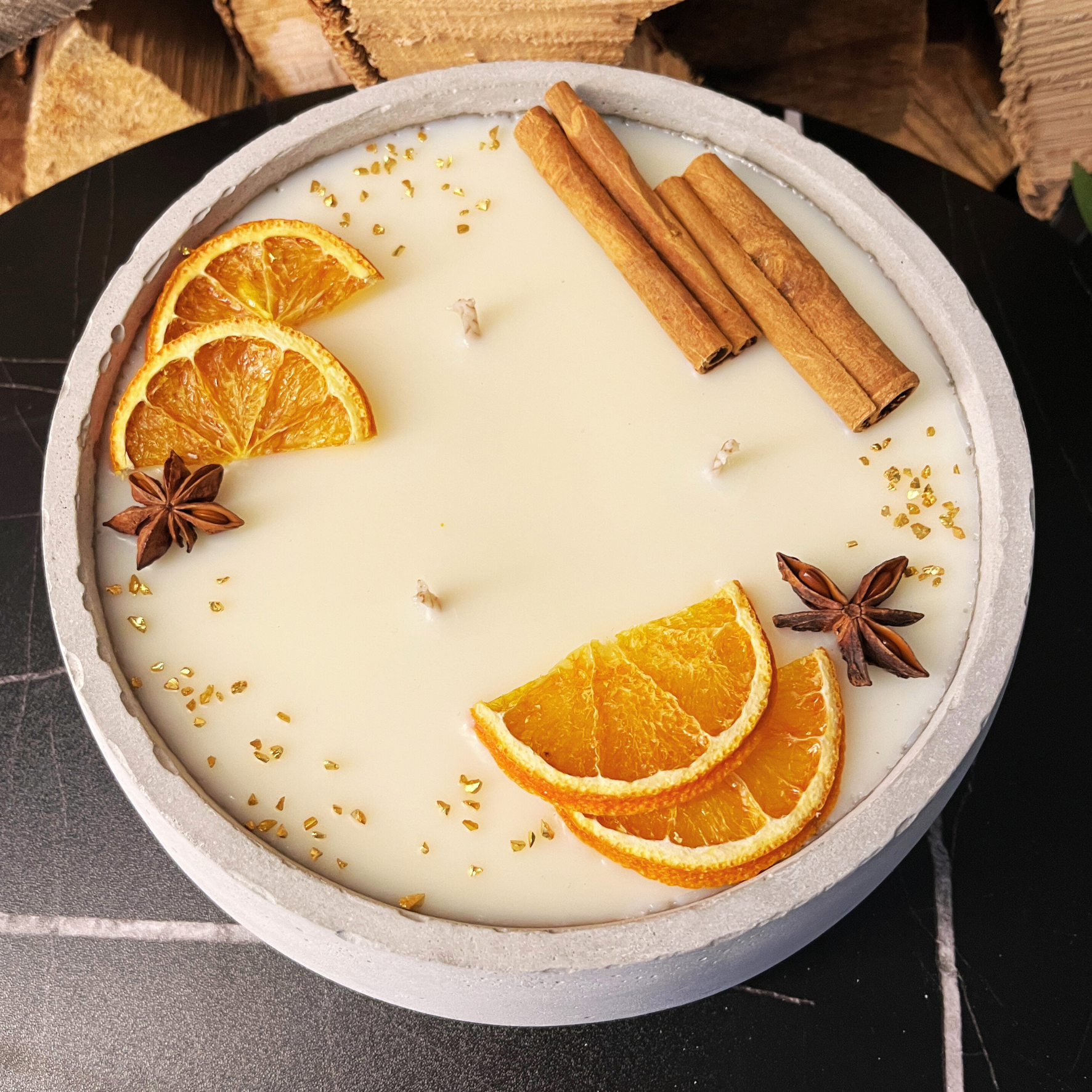 Handgemachte Betonkerze "Big Grey" 3x Baumwolldocht mit Duft Vanilla Toffee von DochtFreunde 