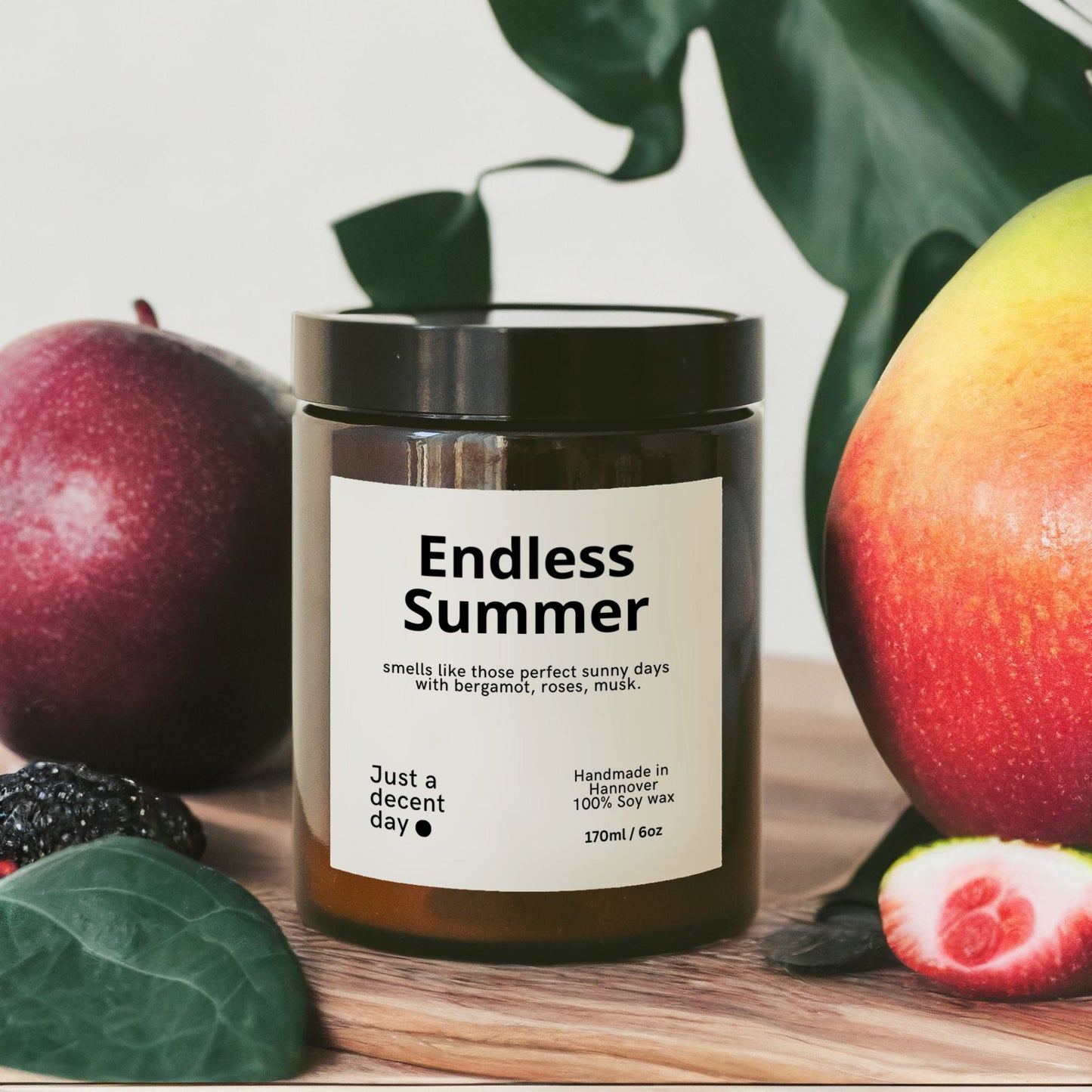 Duftkerze Endless Summer – Sommerduft Kerze aus Sojawachs – 170ml – Frisch & sonnig mit Bergamotte Zitrone Rose & Moschus – Aromakerze im Glas
