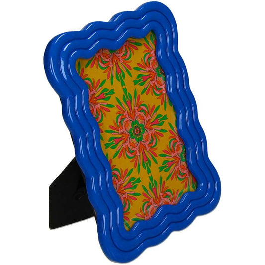 Fotorahmen Gebogenes Polyresin Blau – Moderner, geschwungener Bilderrahmen – Stilvolle Dekoration für Sideboard, Nachttisch & Regal – Zeitloses Wohnaccessoire 