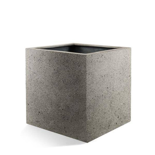 Pflanztopf Grigio Würfel – Naturbeton – D50cm x H50cm – Moderner Blumentopf in Würfelform – Mit Wasserablauf – Für Innen & überdachte Außenbereiche 